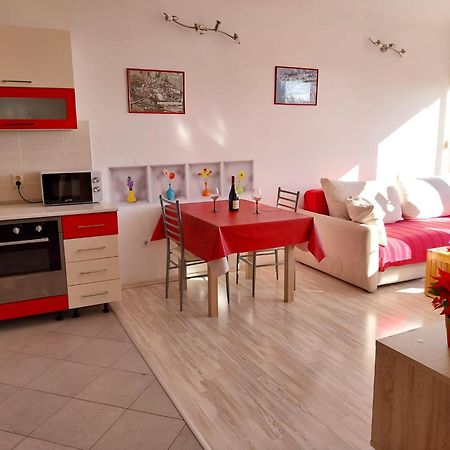 Seaview Apartment オミシュ エクステリア 写真