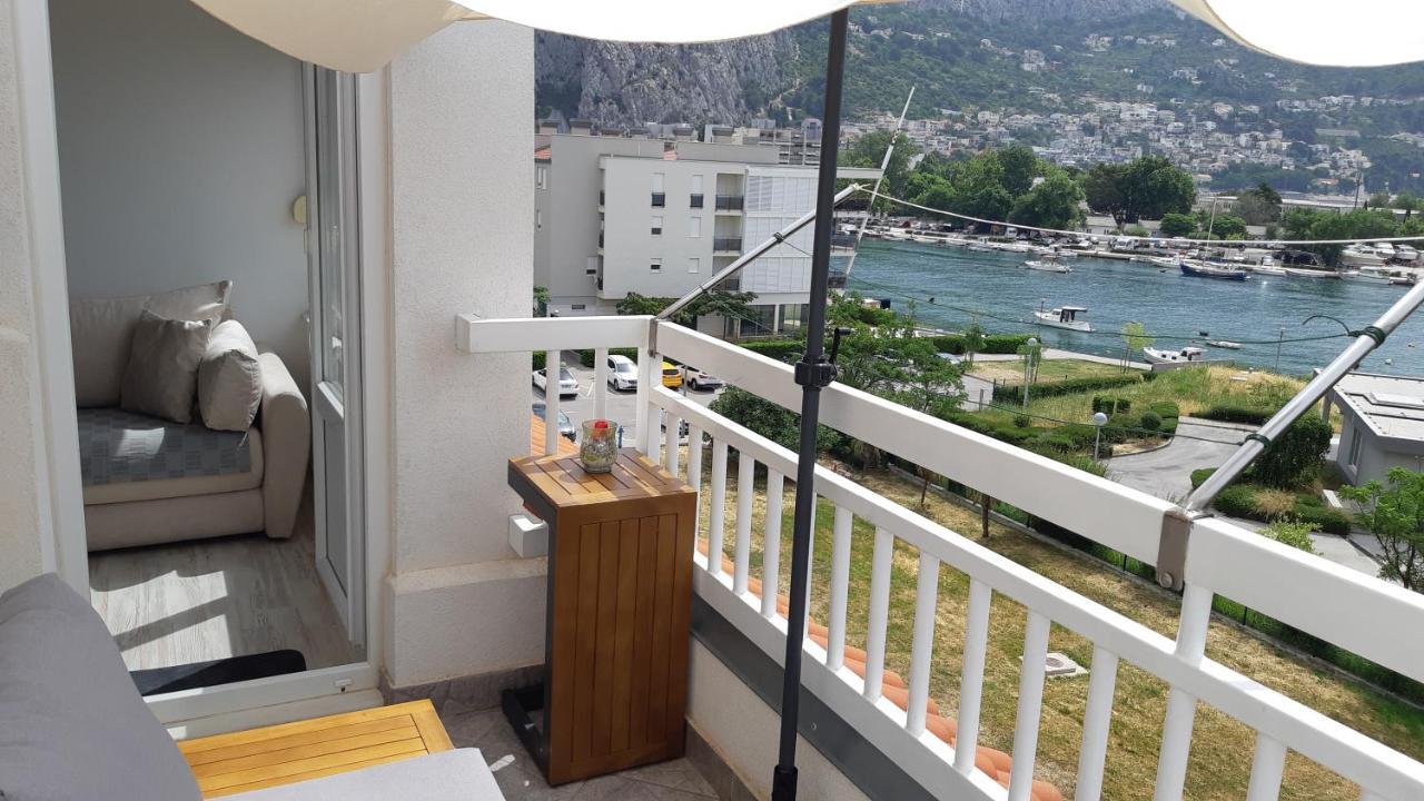 Seaview Apartment オミシュ エクステリア 写真