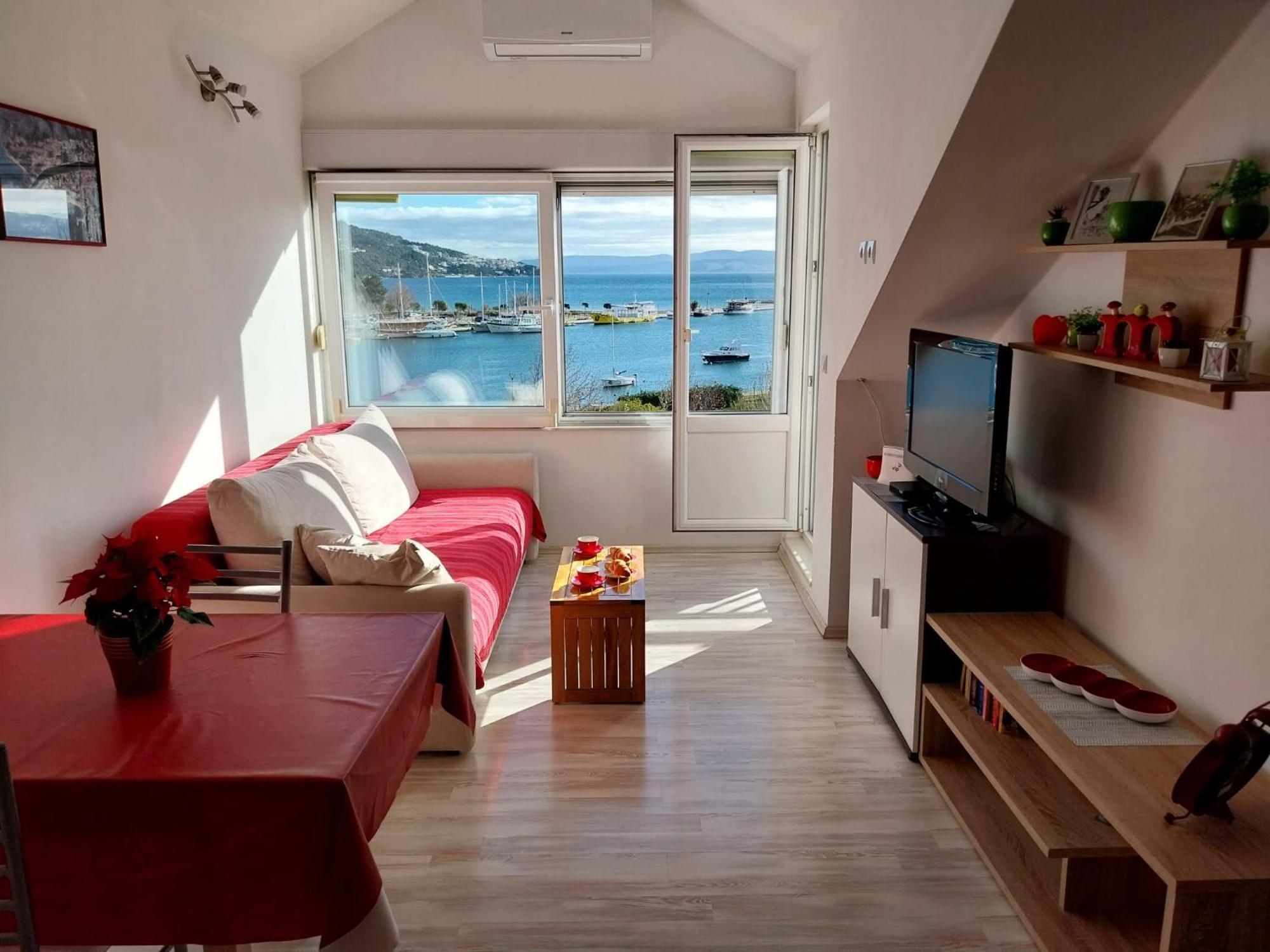 Seaview Apartment オミシュ エクステリア 写真