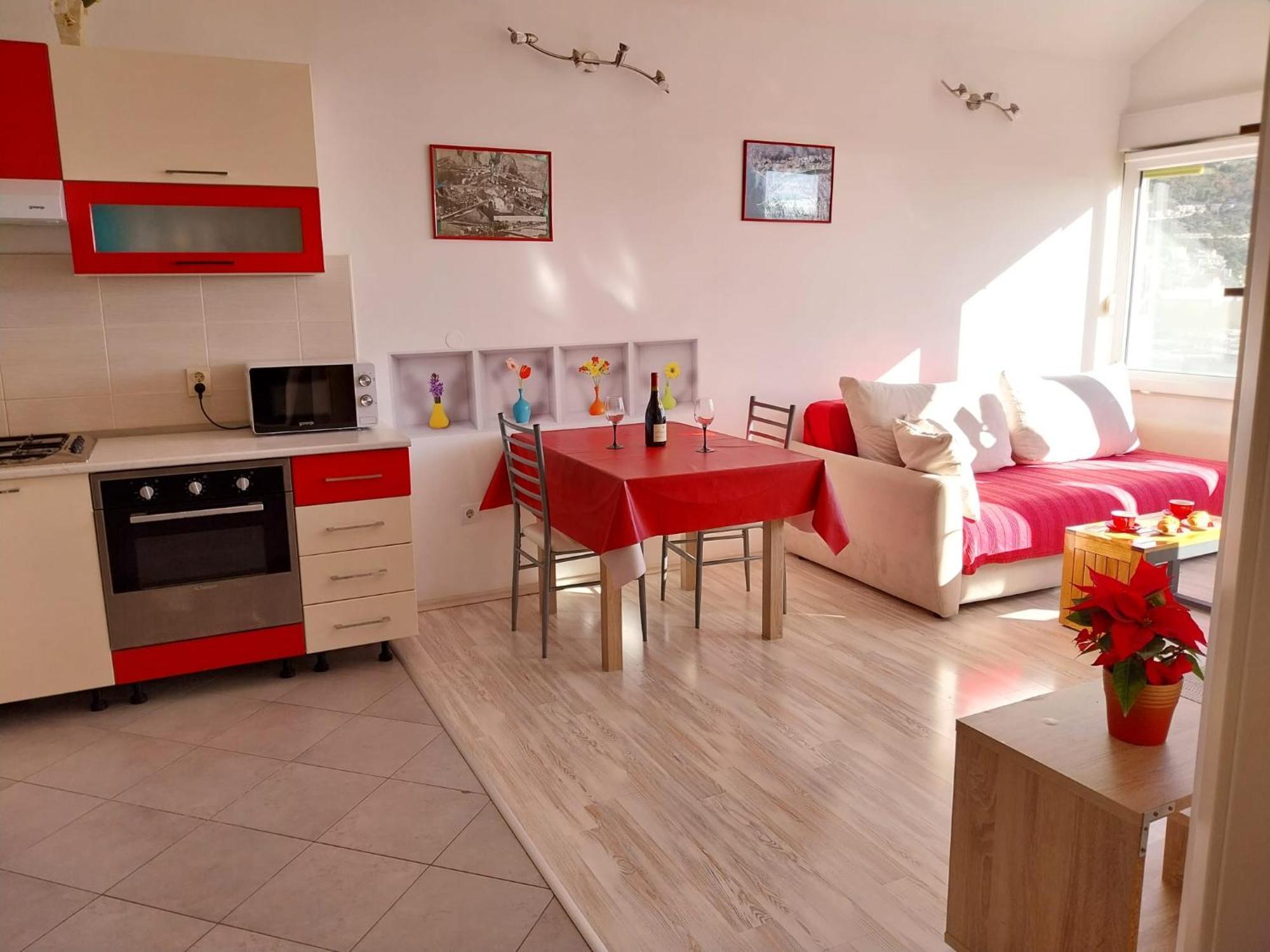Seaview Apartment オミシュ エクステリア 写真